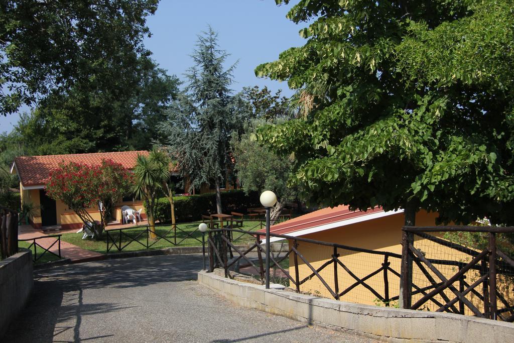 Borgo San Cosmo Tropea Acomodação com café da manhã Brattiro Exterior foto