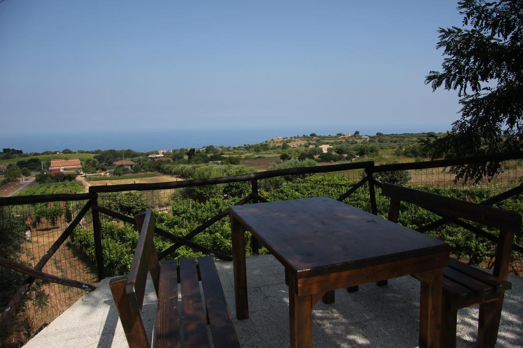 Borgo San Cosmo Tropea Acomodação com café da manhã Brattiro Exterior foto