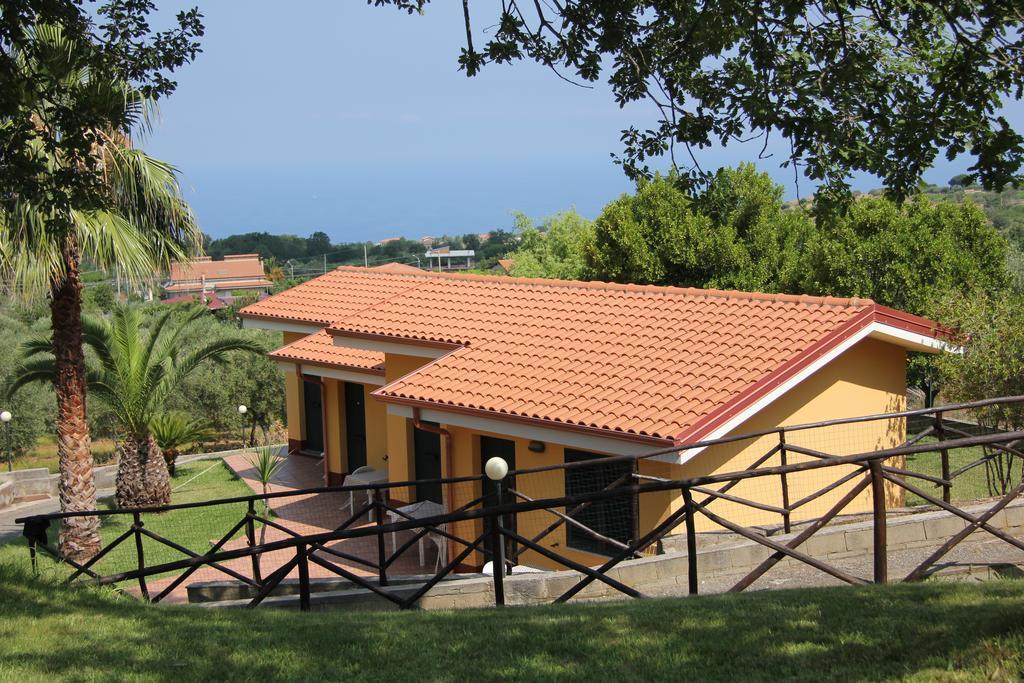Borgo San Cosmo Tropea Acomodação com café da manhã Brattiro Exterior foto
