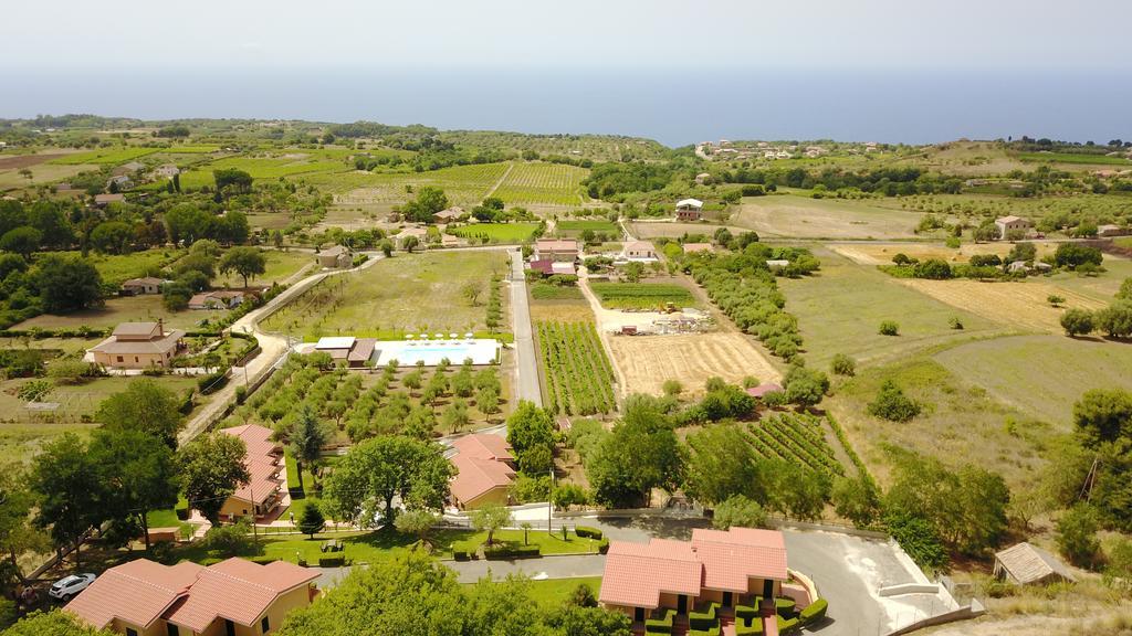 Borgo San Cosmo Tropea Acomodação com café da manhã Brattiro Exterior foto